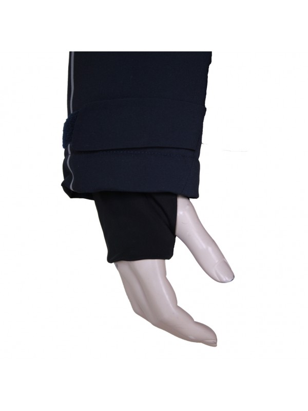 DONKERBLAUW